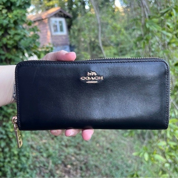 Coach Other - COACH Long Zip-Around Wallet Smooth Leather AUTHENTIC